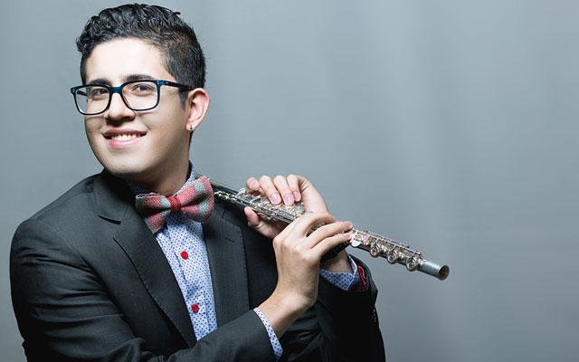 DANIEL SANTIAGO GUERRERO, flauta