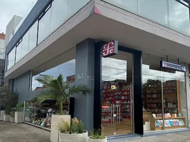 Librería María Mercedes Carranza